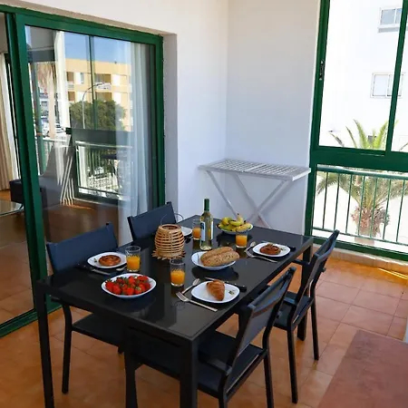 Apartment Esmeralda Front Sea Free Wifi
